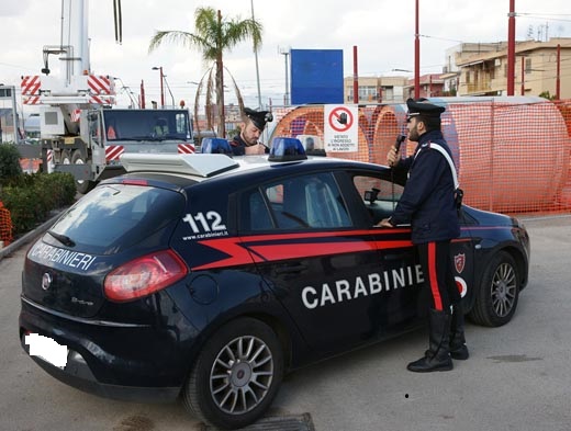 Carabinieri, Blitz all’interno di attività imprenditoriali:  scoperti 17 lavoratori in nero su 68 dipendenti. Denunciati tre imprenditori, Quattro le aziende sospese. Sanzioni per settantamila euro