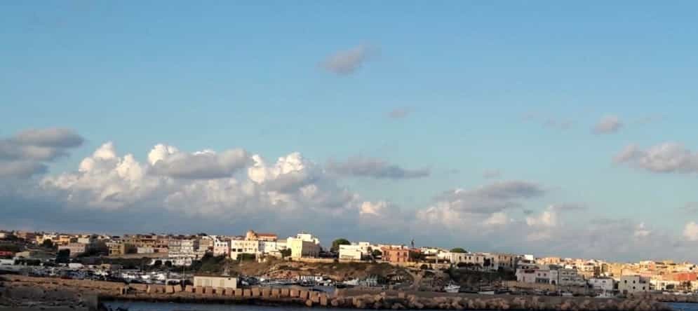 Lampedusa, pescatori“bloccati” da pescherecci Nordafricani nelle acque territoriali: il sindacoMartello scrive a ministri De Micheli e Di Maio