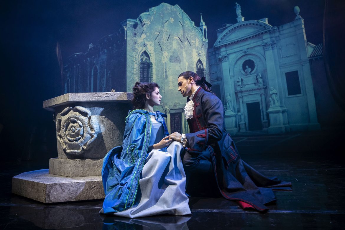 “Casanova – Opera Pop”, lo spettacolo di Red Canzian fa tappa al Teatro degli Arcimboldi