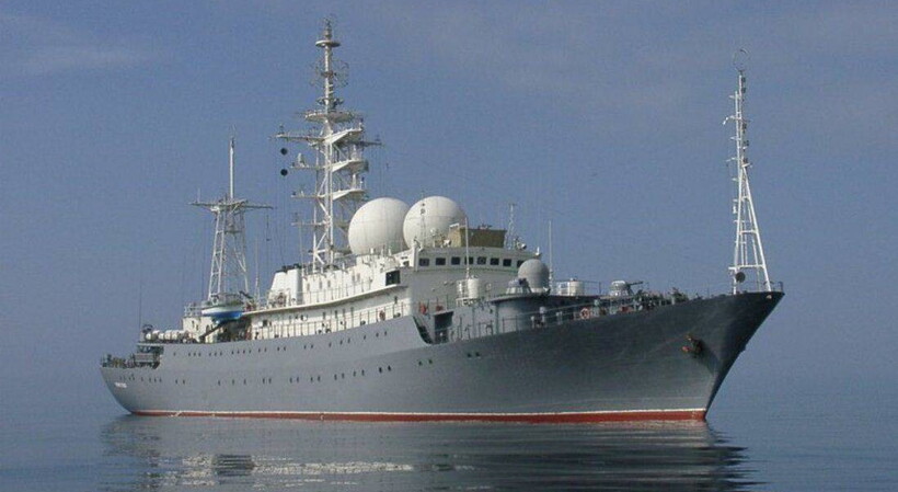 Augusta,  nave spia russa al largo delle coste siciliane?