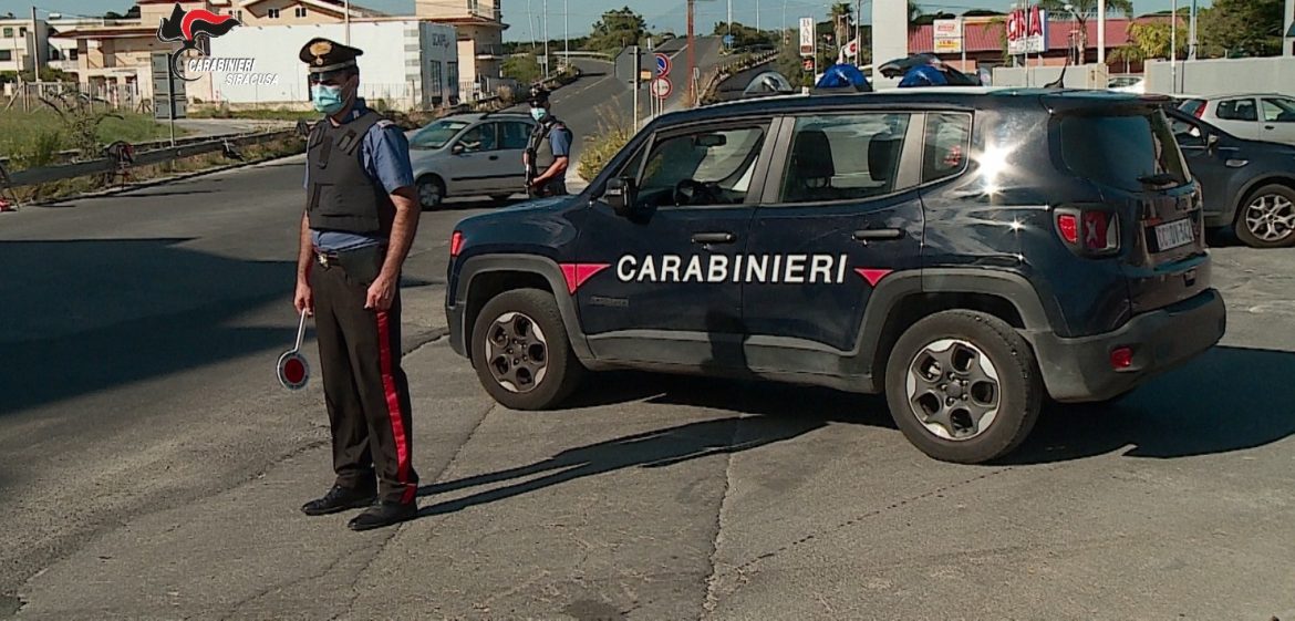 Lentini, Rubano all’istituto scolastico comprensivo “Vittorio Veneto”: quattro arresti dei carabinieri