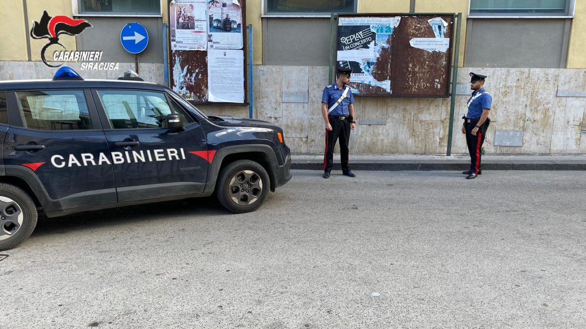 Lentini, tentano un furto in un garage, i carabinieri arrestano padre e figlio
