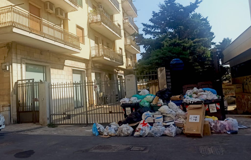 A Siracusa è emergenza rifiuti. Udicon Sicilia: “Intervento immediato a tutela dei cittadini”