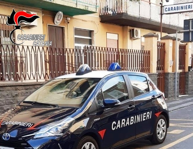 Catania, La gelosia è la causa delle botte alla compagna: arrestato