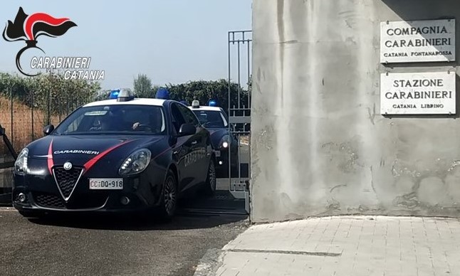 Catania,  3 arresti nell’ambito dell’operazione “Km 0”: gestivano la piazza di spaccio sul viale Biagio Pecorino