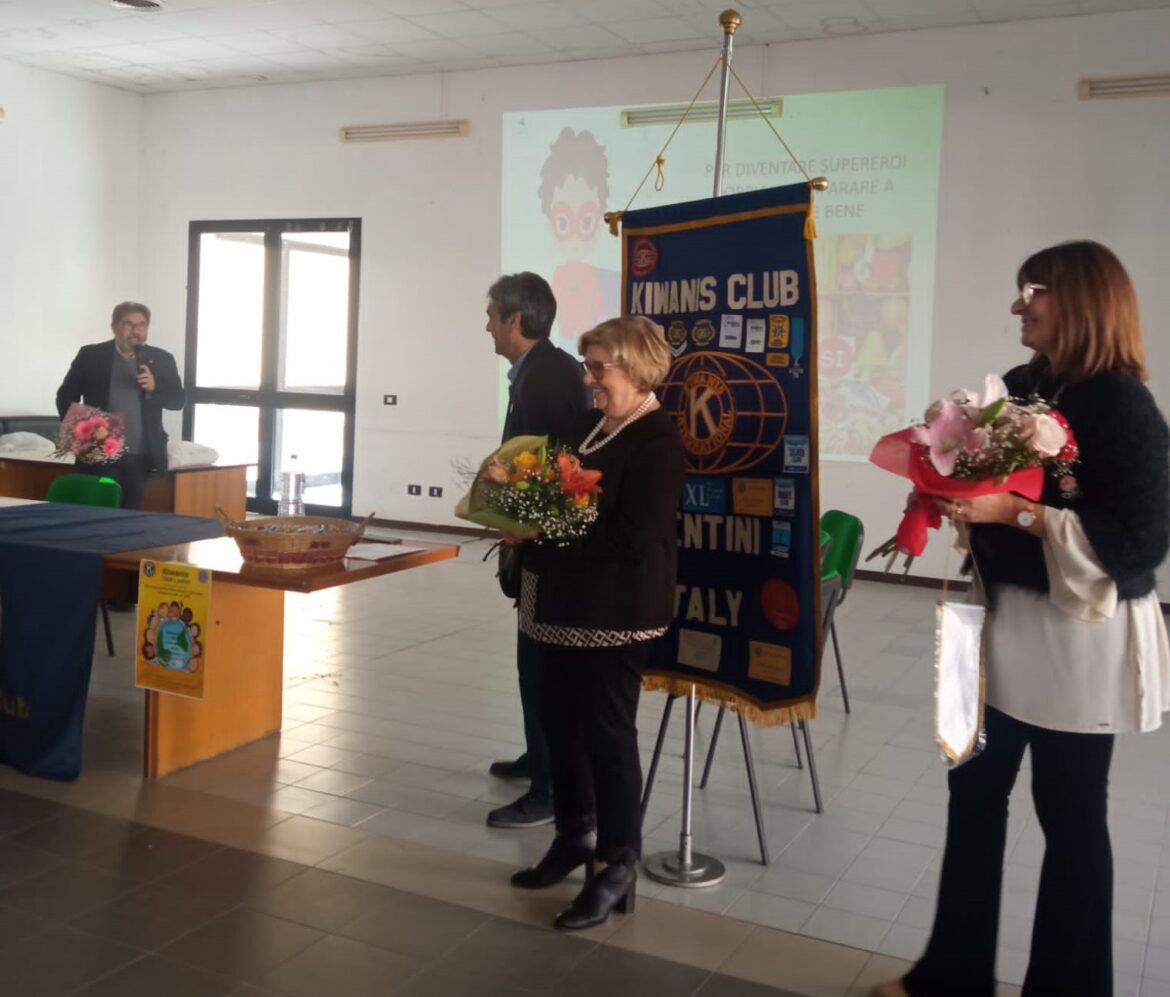 Francofonte, Il Kiwanis di Lentini celebra, con gli studenti della primaria, la Giornata dei diritti dell’Infanzia